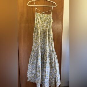 Green Floral Maxi Sundress with White Daisies